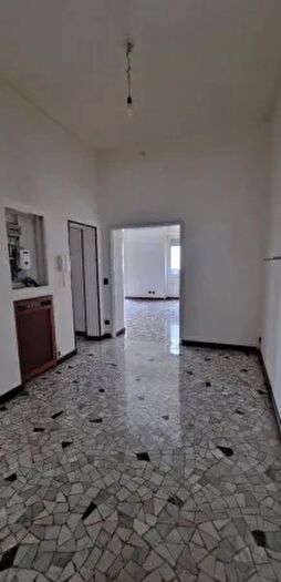 Appartamento quadrilocale in vendita in Via Cesare da Sesto, Milano