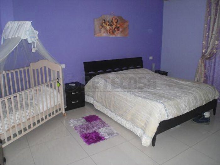 Appartamento quadrilocale in vendita in Viale Tica, Siracusa