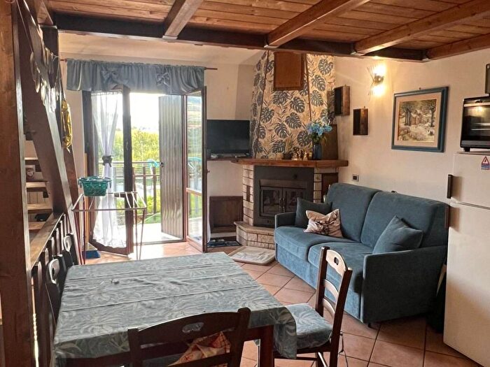 Appartamento trilocale in affitto in Via Fonte Vaniero, Centro, Castel di Sangro