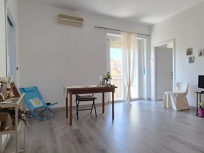 Appartamento trilocale in vendita in Via Piave, Chivasso