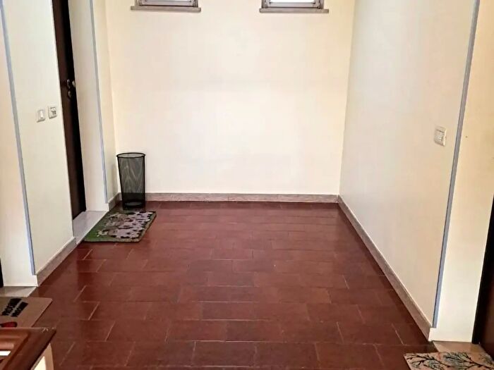 Appartamento trilocale in vendita in Via Galliate, Romentino