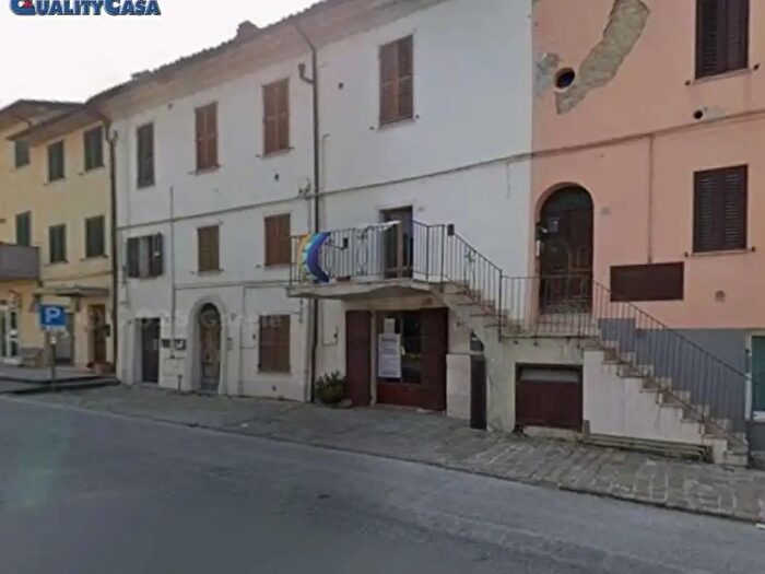 Appartamento trilocale in vendita in Rosora