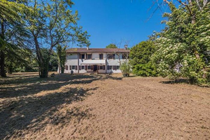 Casa con 6 locali in vendita in Via Dante Alighieri, Vigasio