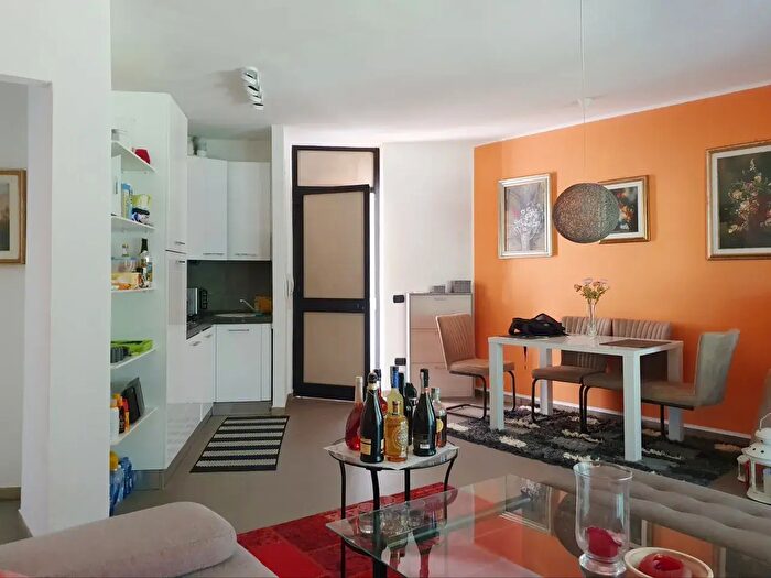 Appartamento trilocale in vendita in Massa