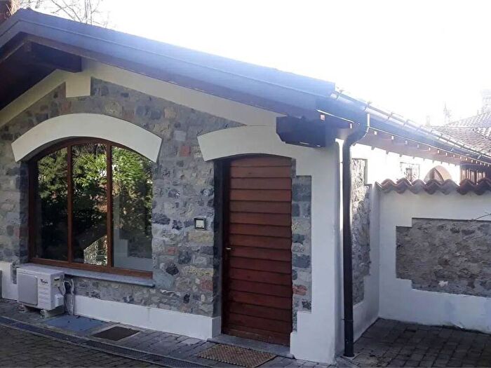 Casa con 6 locali in affitto in Quartiere Montello, Brunella, Varese