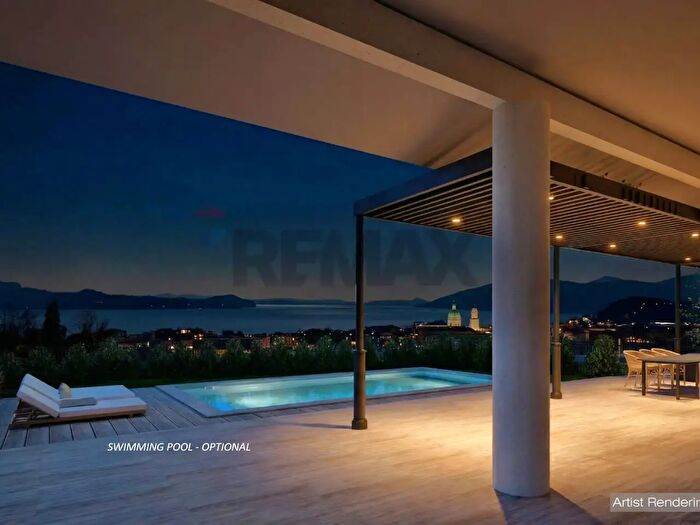 Casa quadrilocale in vendita in Via Zappelli, Verbania