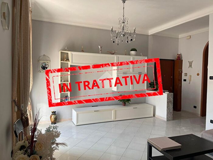 Appartamento quadrilocale in vendita in Via Val dAosta, Grottaglie