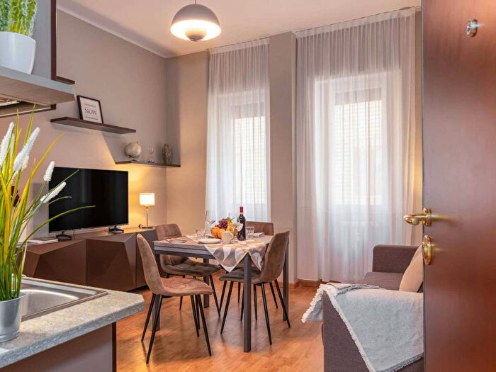 Appartamento monolocale in affitto in Via dell'Unione, Missori, Milano