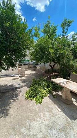 Casa quadrilocale in vendita in Via Giuseppe Giusti, Guagnano