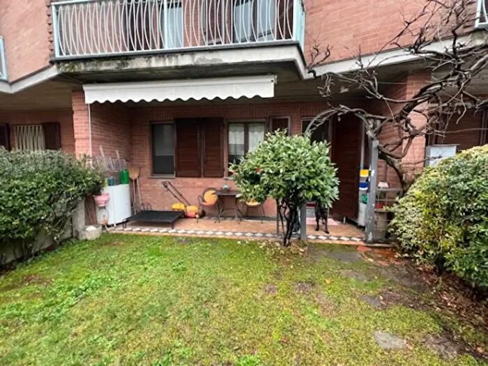 Casa con 6 locali in vendita in Alessandria