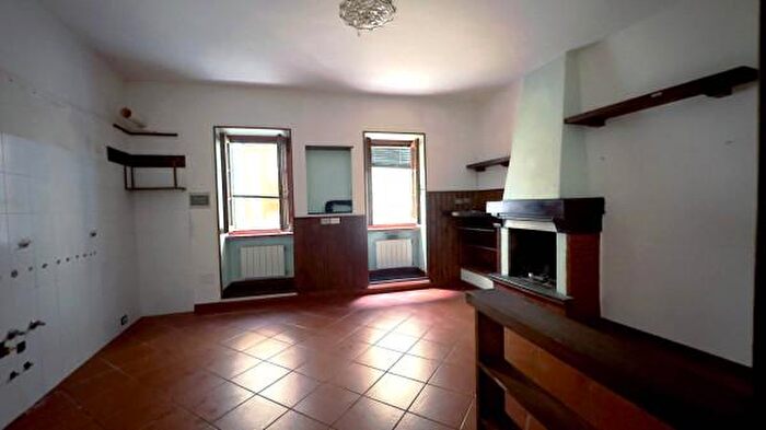 Appartamento con 5 locali in vendita in Via Giovanni Pacini, Pescia