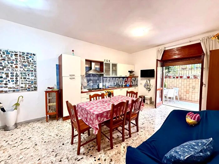 Appartamento bilocale in vendita in Viale Gioacchino Rossini, Portici