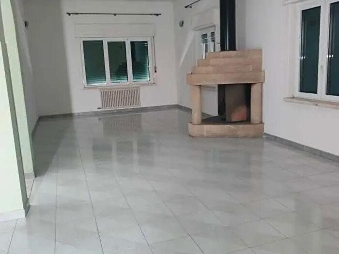 Appartamento con 9 locali in affitto in Viale Lo Re, Lecce