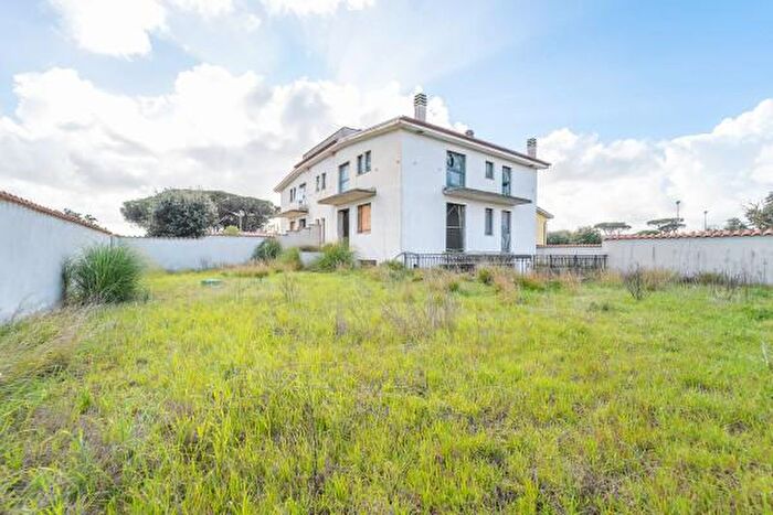 Casa con 6 locali in vendita in Via Silvio Spaventa, Nettuno