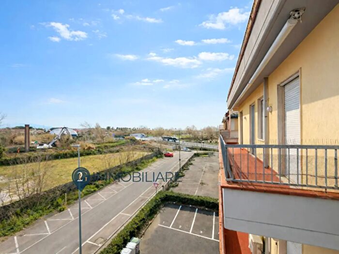 Appartamento monolocale in vendita in Via della Repubblica, Sarzana