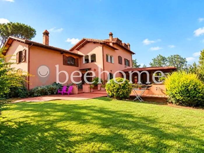 Casa con 6 locali in vendita in Via dell'Ara delle Rose, Roma