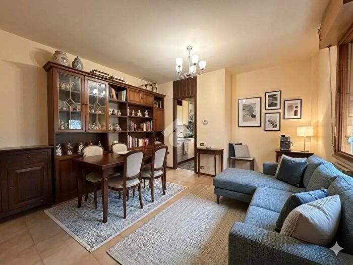 Appartamento trilocale in vendita in Via dei Ciuti, Pistoia