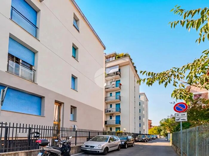 Appartamento bilocale in vendita in Via Capri, Milano