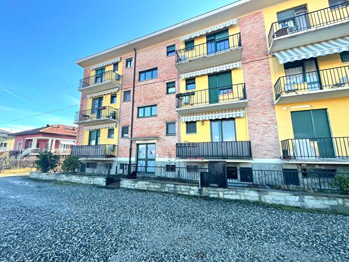 Appartamento trilocale in affitto in Via Rivette, Centro, Ciriè