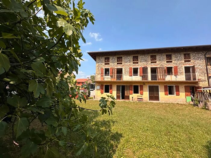 Casa con 6 locali in vendita in Via del Forte, Sedegliano