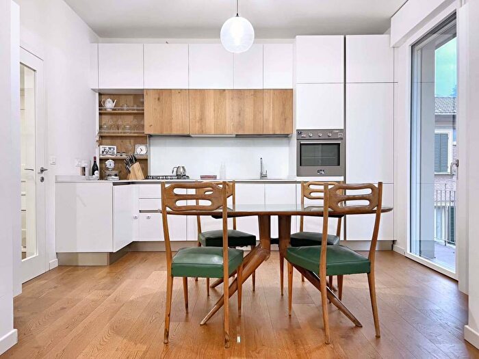 Appartamento trilocale in affitto in Via Carlo Francesco Dotti, Colli Saragozza, Bologna