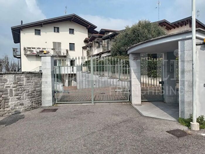 Appartamento bilocale in vendita in Via Dante, Cisliano