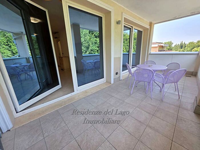 Appartamento trilocale in vendita in Via Agello, Desenzano Del Garda