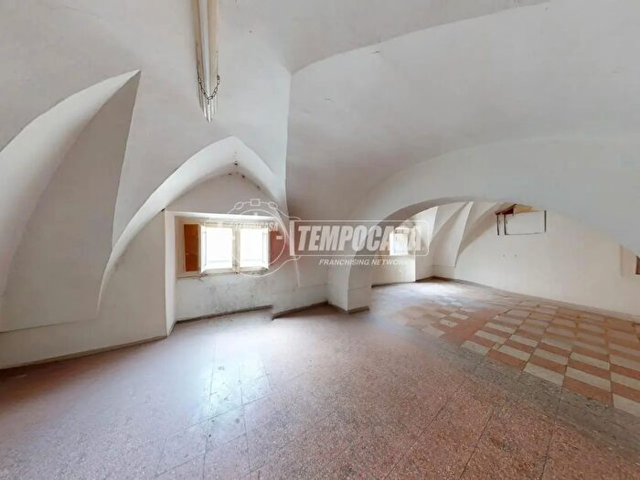 Casa quadrilocale in vendita in Via Cesare Battisti, Soleto