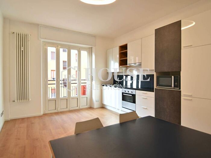 Appartamento trilocale in affitto in Viale Zara, Istria, Milano