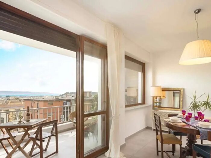 Appartamento monolocale in affitto in Via La Vega, Cagliari