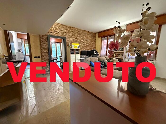 Casa bilocale in vendita in Via Marco Polo, Paderno Dugnano