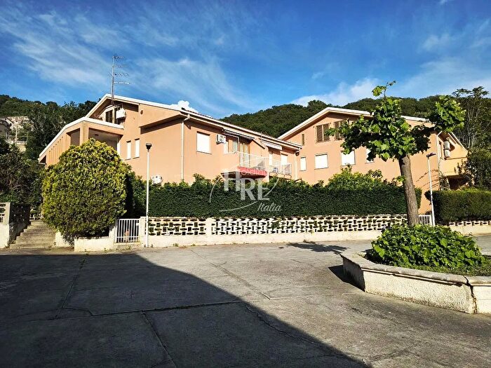 Appartamento in vendita in Ss Tirrena Inferiore Torremezzo Falconara Albanese, Falconara Albanese