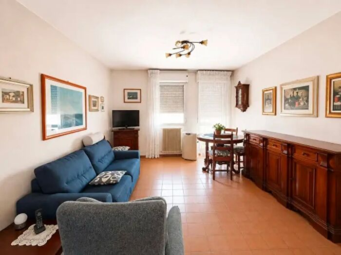 Appartamento trilocale in vendita in Via Caduti di Montelungo, Parma