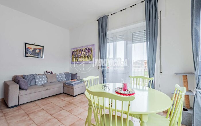 Appartamento bilocale in vendita in Via Villasor, Fiumicino