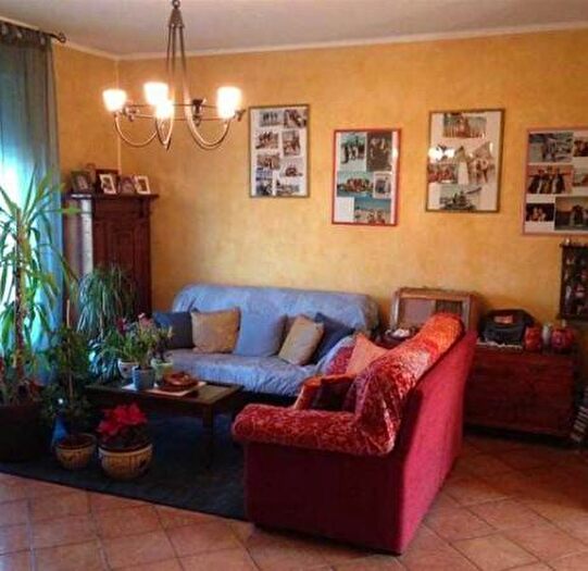 Appartamento con 5 locali in vendita in Aosta