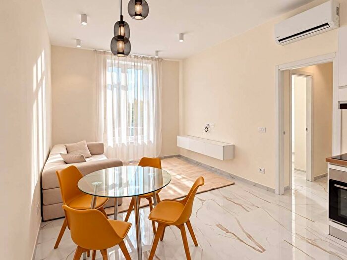 Appartamento trilocale in vendita in Centro Città, Ventimiglia