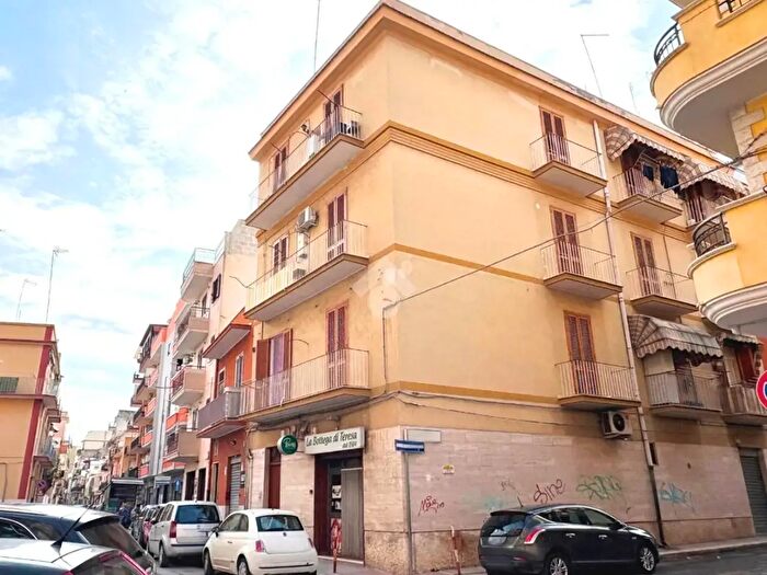 Appartamento trilocale in vendita in Via Canne, Barletta