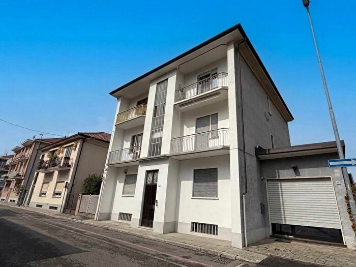 Appartamento bilocale in affitto in Via Papa Giovanni XXIII, Centro, San Mauro Torinese