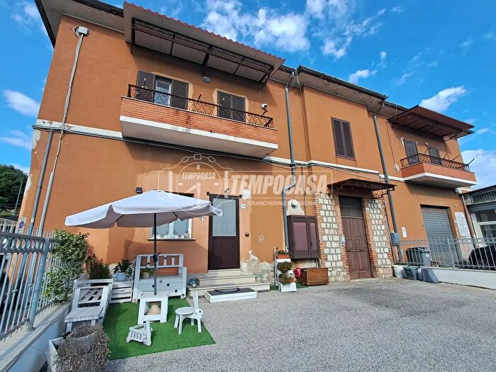 Appartamento trilocale in vendita in Via dei Volsci, Terracina