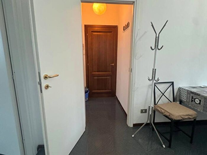 Appartamento bilocale in affitto in Via Felice Venosta, Famagosta, Milano