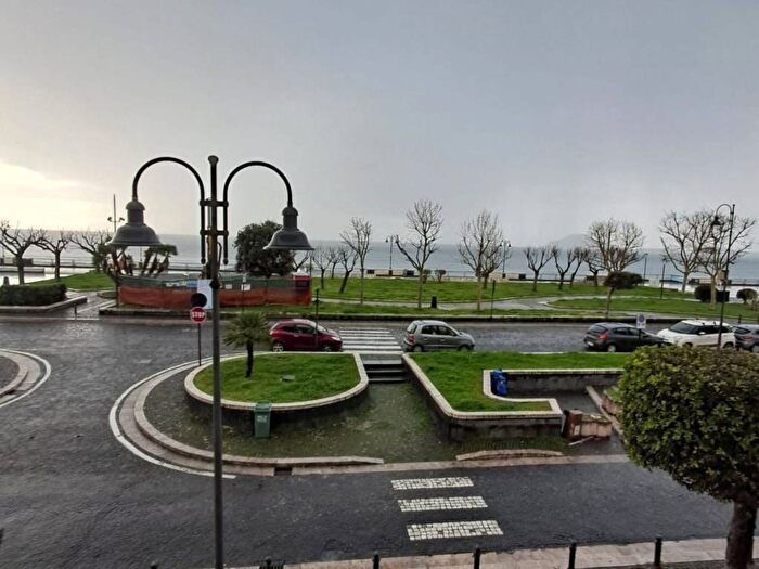 Appartamento monolocale in affitto in Corso Umberto I, Lungomare, Pozzuoli