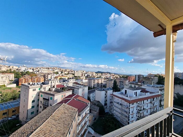 Appartamento quadrilocale in vendita in Via dei Mille, Caltanissetta