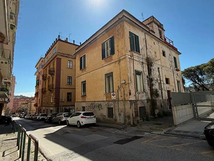 Appartamento bilocale in vendita in Via Pio XI, Salerno