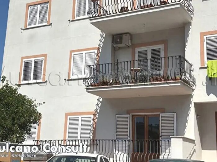 Appartamento quadrilocale in vendita in Via Avvocato Antonino Maggiore, Lipari