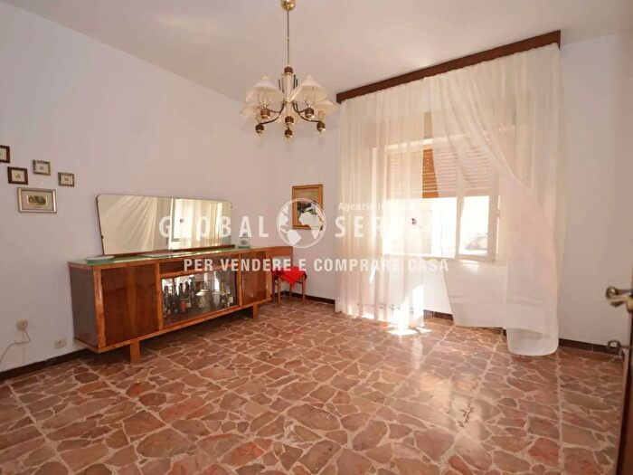 Appartamento con 7 locali in vendita in Via Togliatti, Alghero