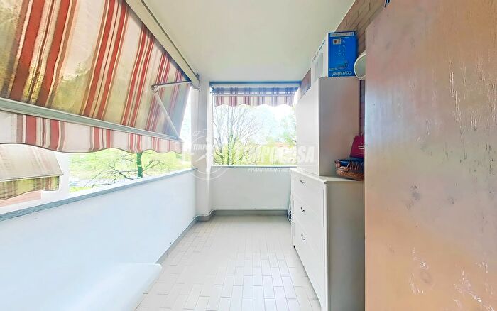 Appartamento trilocale in vendita in Via Costa Andrea, Seregno