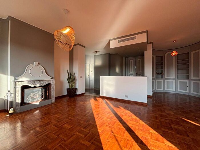 Casa con 6 locali in affitto in Dezza, Milano