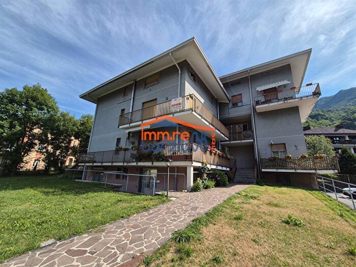 Appartamento trilocale in vendita in Introbio