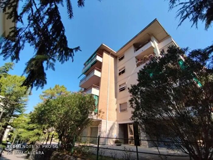 Appartamento trilocale in affitto in Via Carlo Antoni, Trieste
