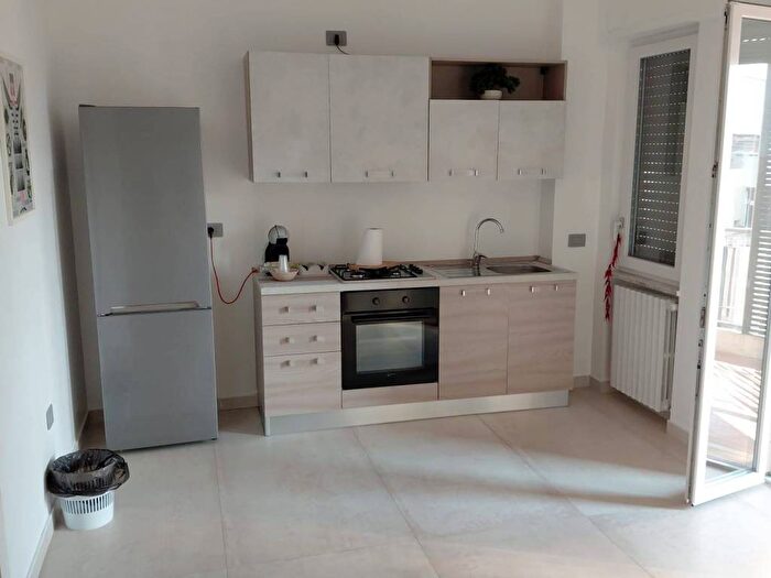 Appartamento quadrilocale in affitto in Via Nazionale, Centro, Matera